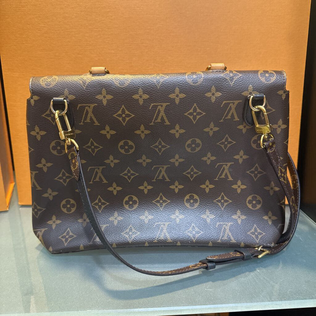 AUTHENTIC LV CROSSBODY