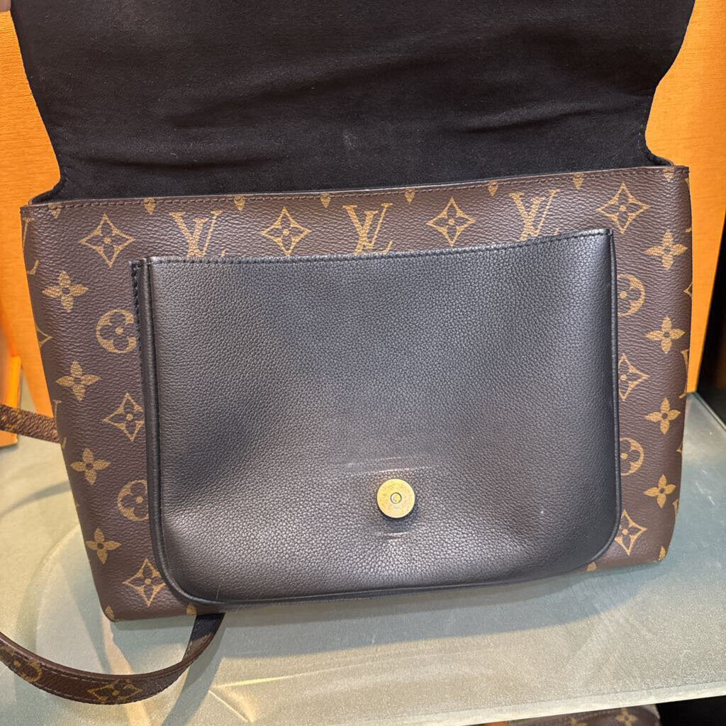 AUTHENTIC LV CROSSBODY