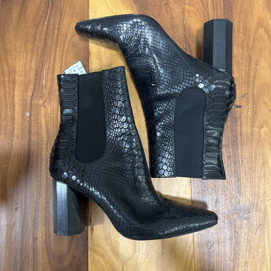 DONALD PLINER,ANIMAL PRINT LEATHER BOOTIE ,BLACK,8