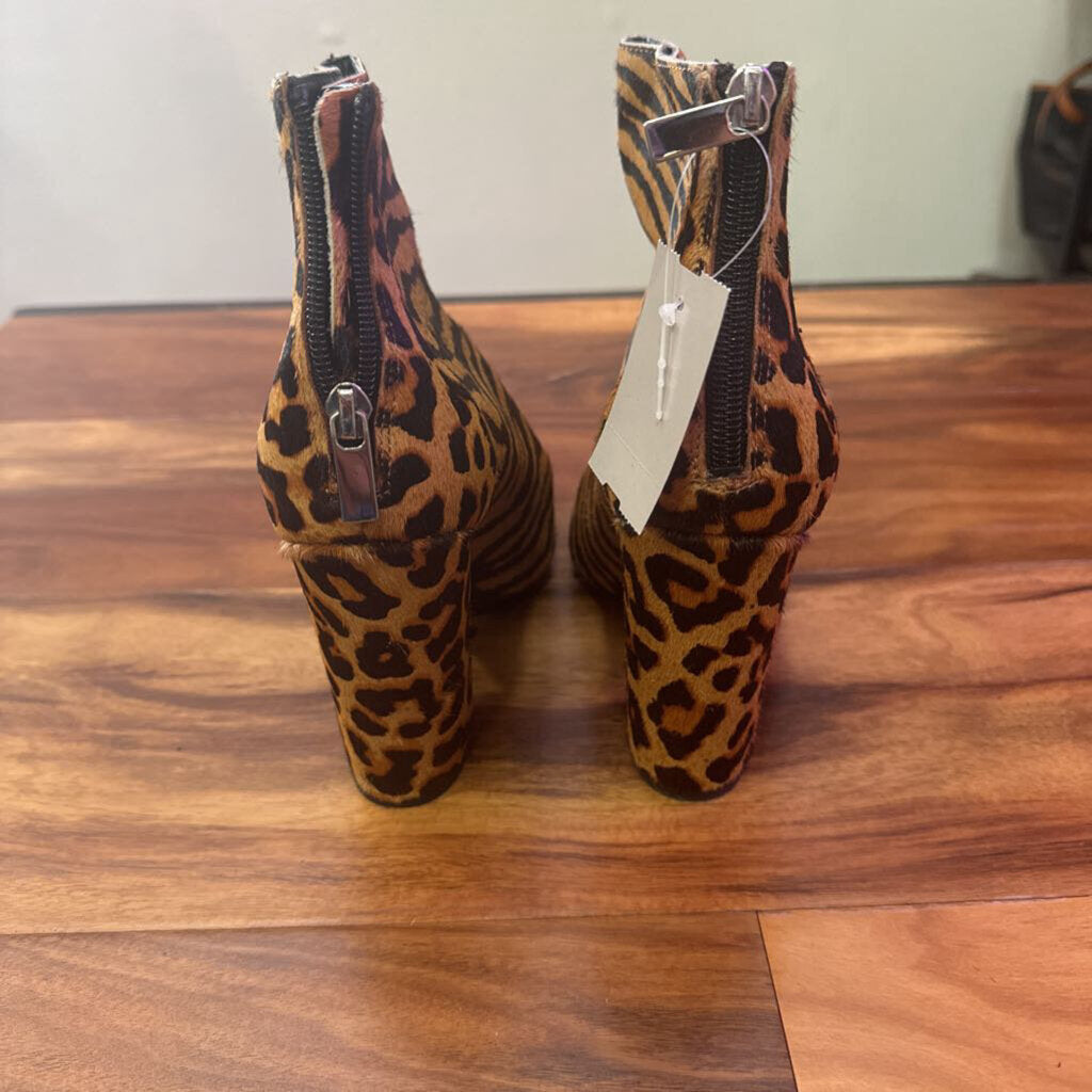 CHARLES DAVID,CD BOOTIE HEEL,ANIMAL 	 8PRINT,7.5