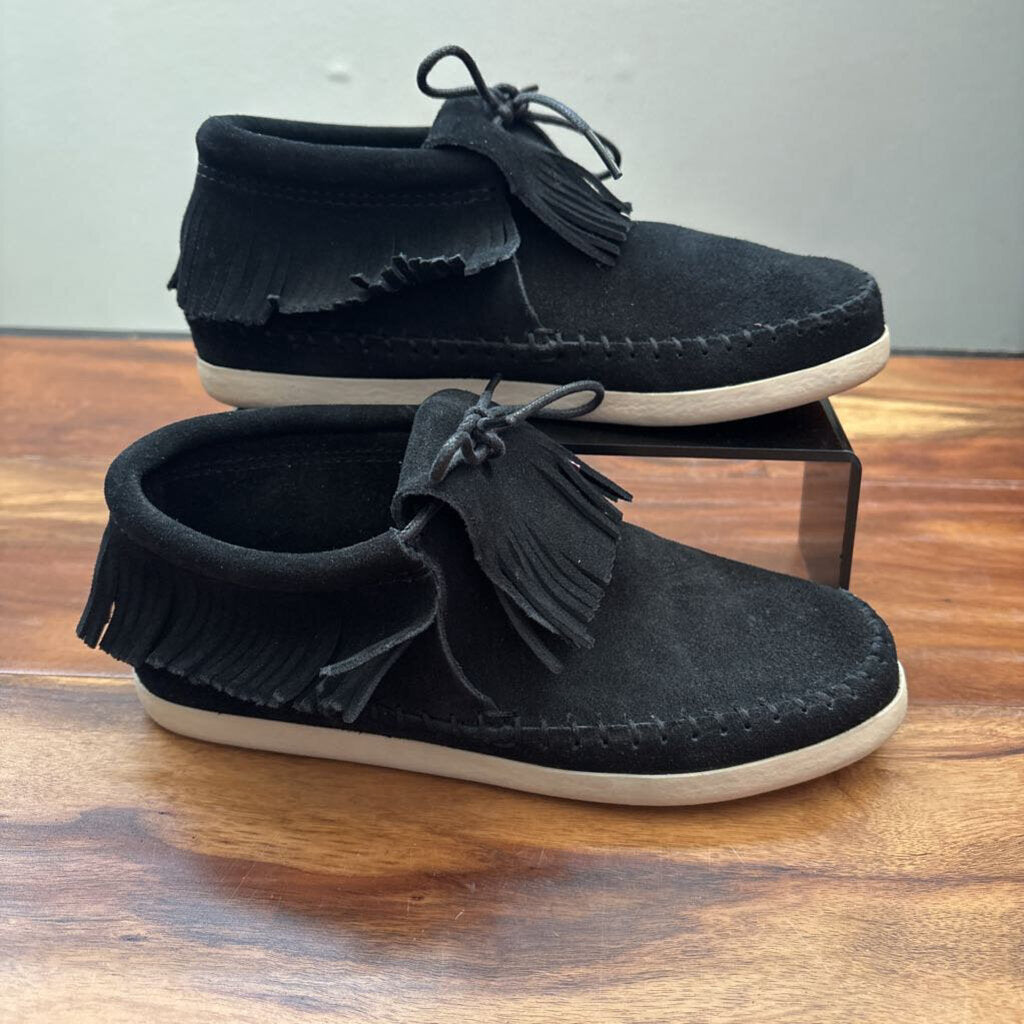 MINNETONKA,FRINDGE MOCCASIN ,BLACK,6