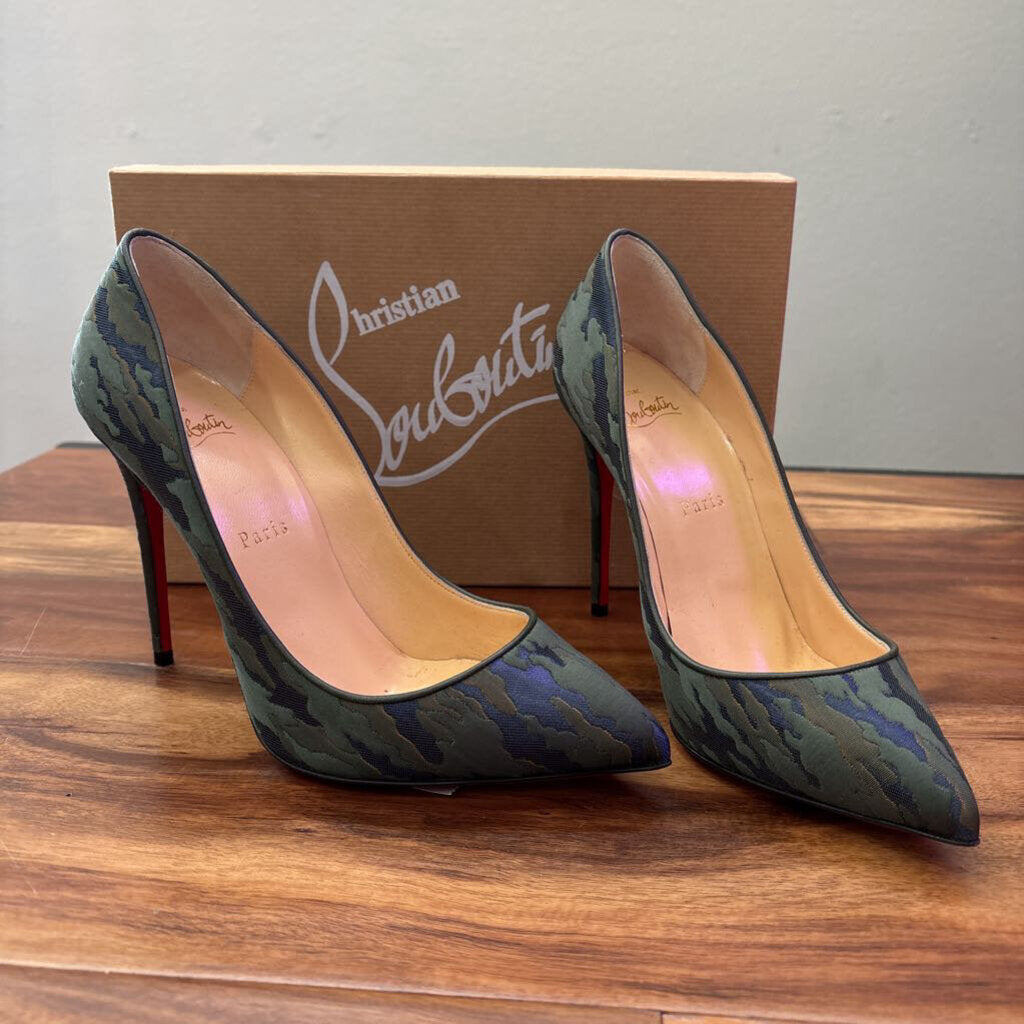 CHRISTIAN LOUBOUTIN,RED BOTTOM HEELS,CAMO,38.5