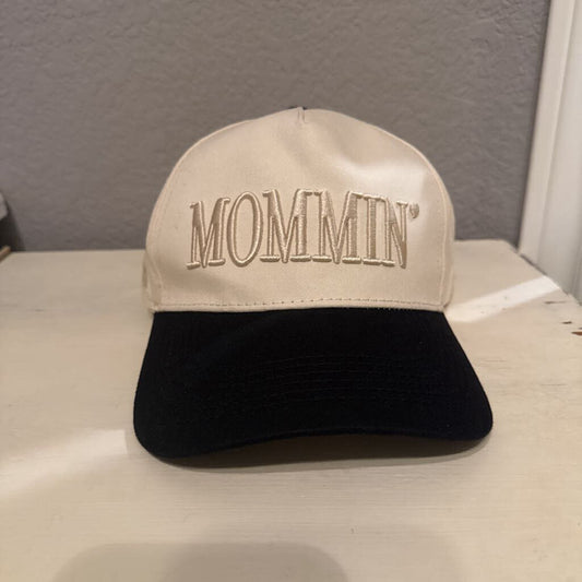 MOMMIN HAT