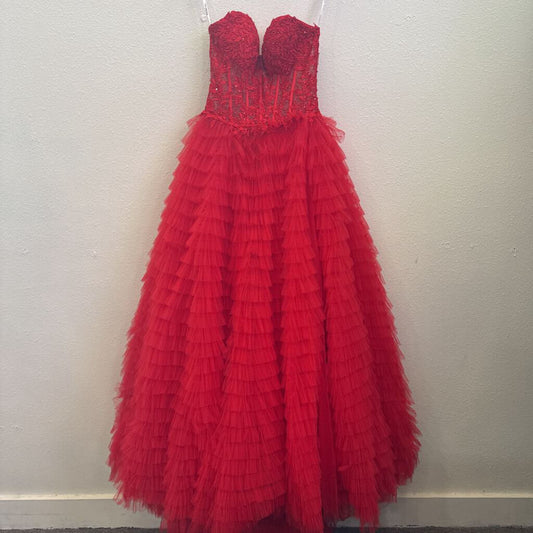 SHERRI HILL,FORMAL LACE TULLE DRESS ,RED ,8