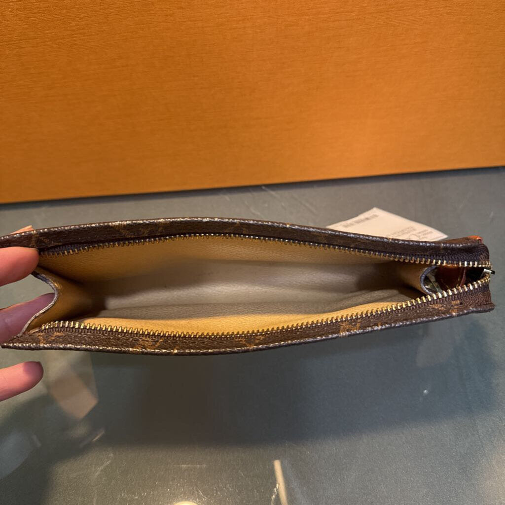 AUTH POUCH CLUTCH,MULTI