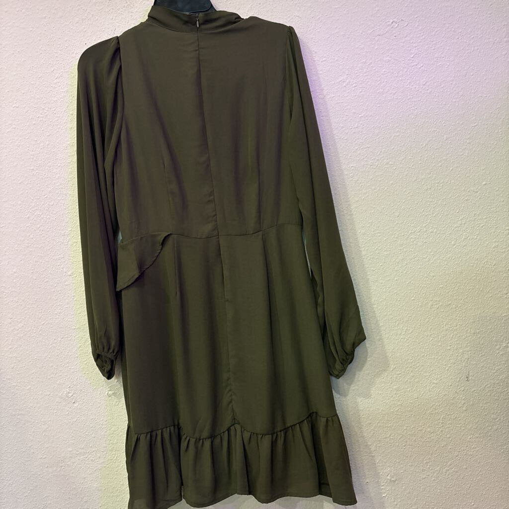 ANDREE,NWT RUFF FRONT DRESS,GREEN,M