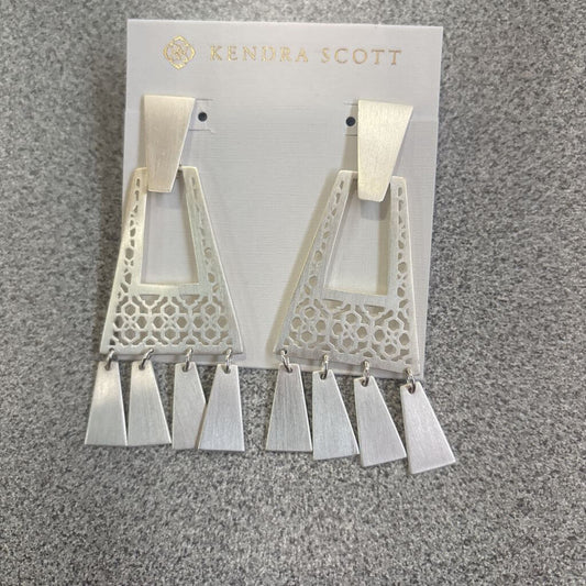 KENDRA SCOTT,EARRINGS