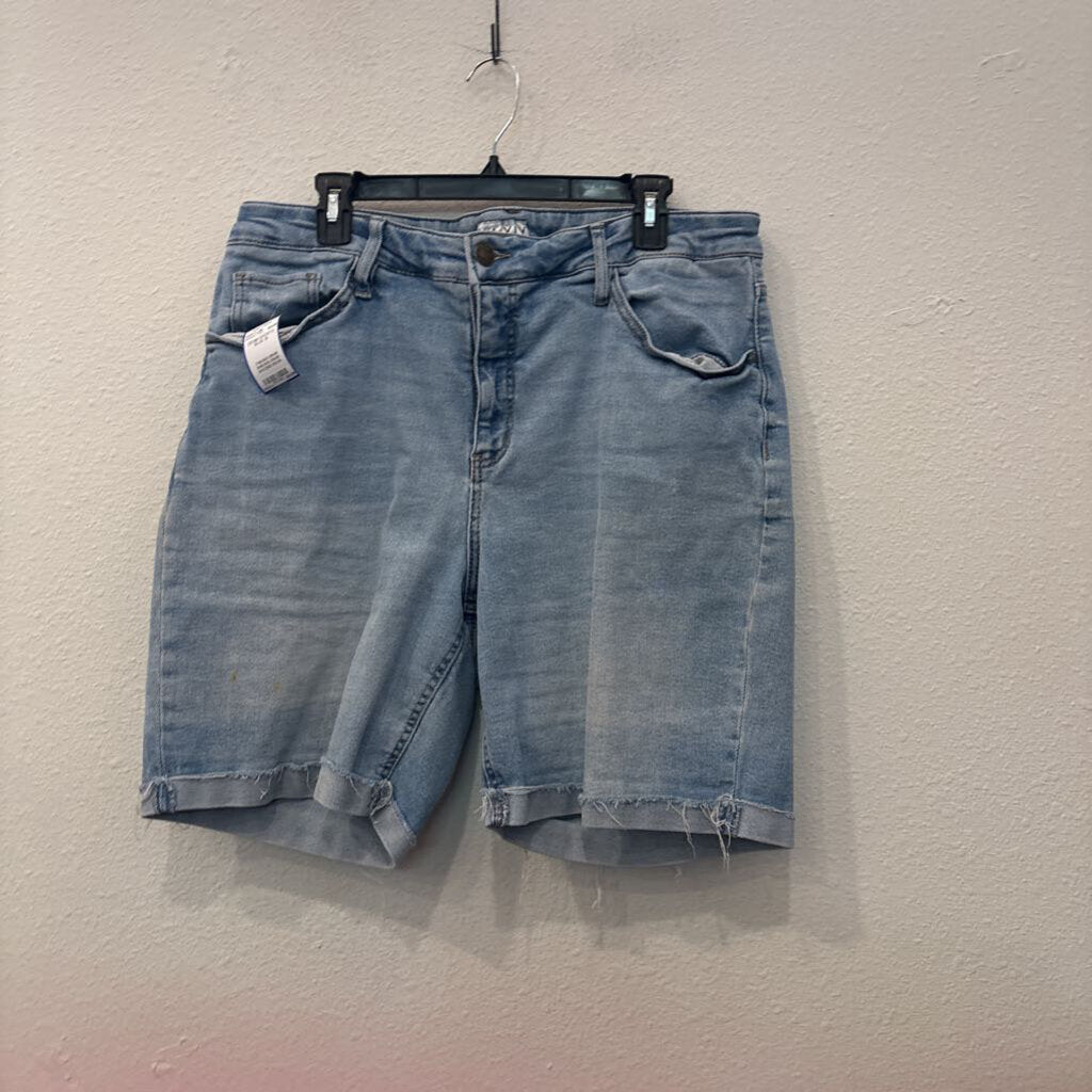 DENIM SHORTS,BLUE,18