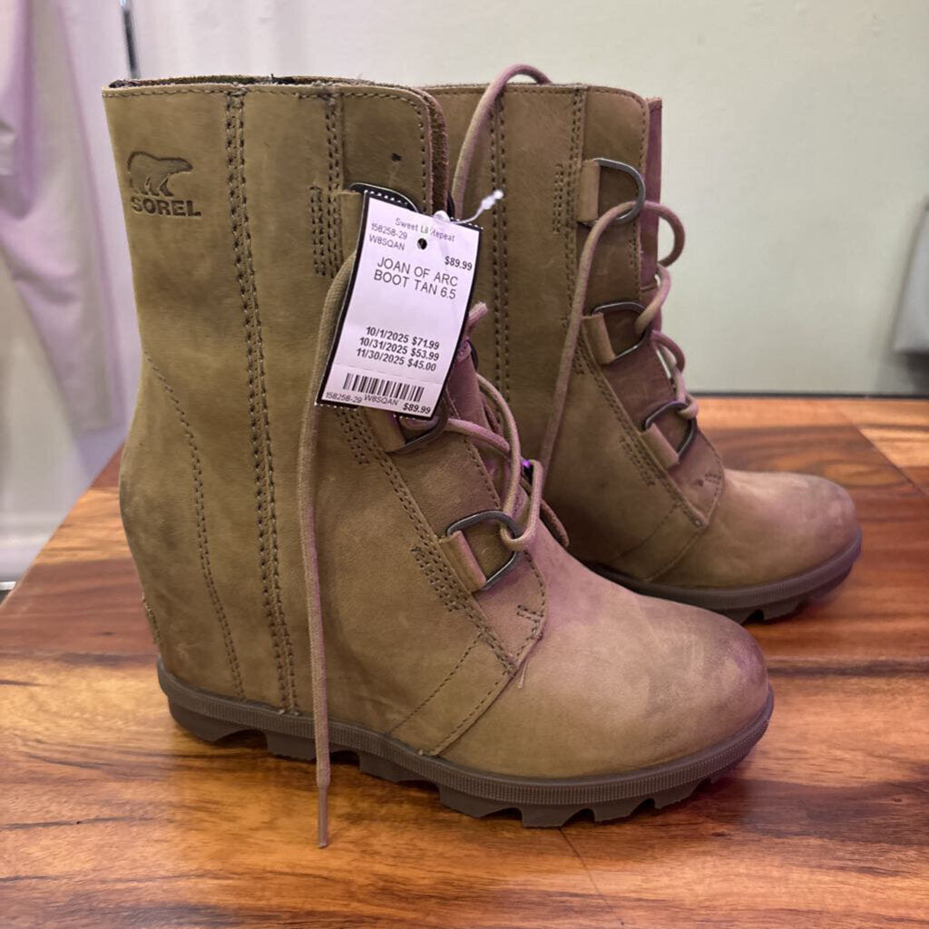 SOREL,JOAN OF ARC BOOT,TAN,6.5