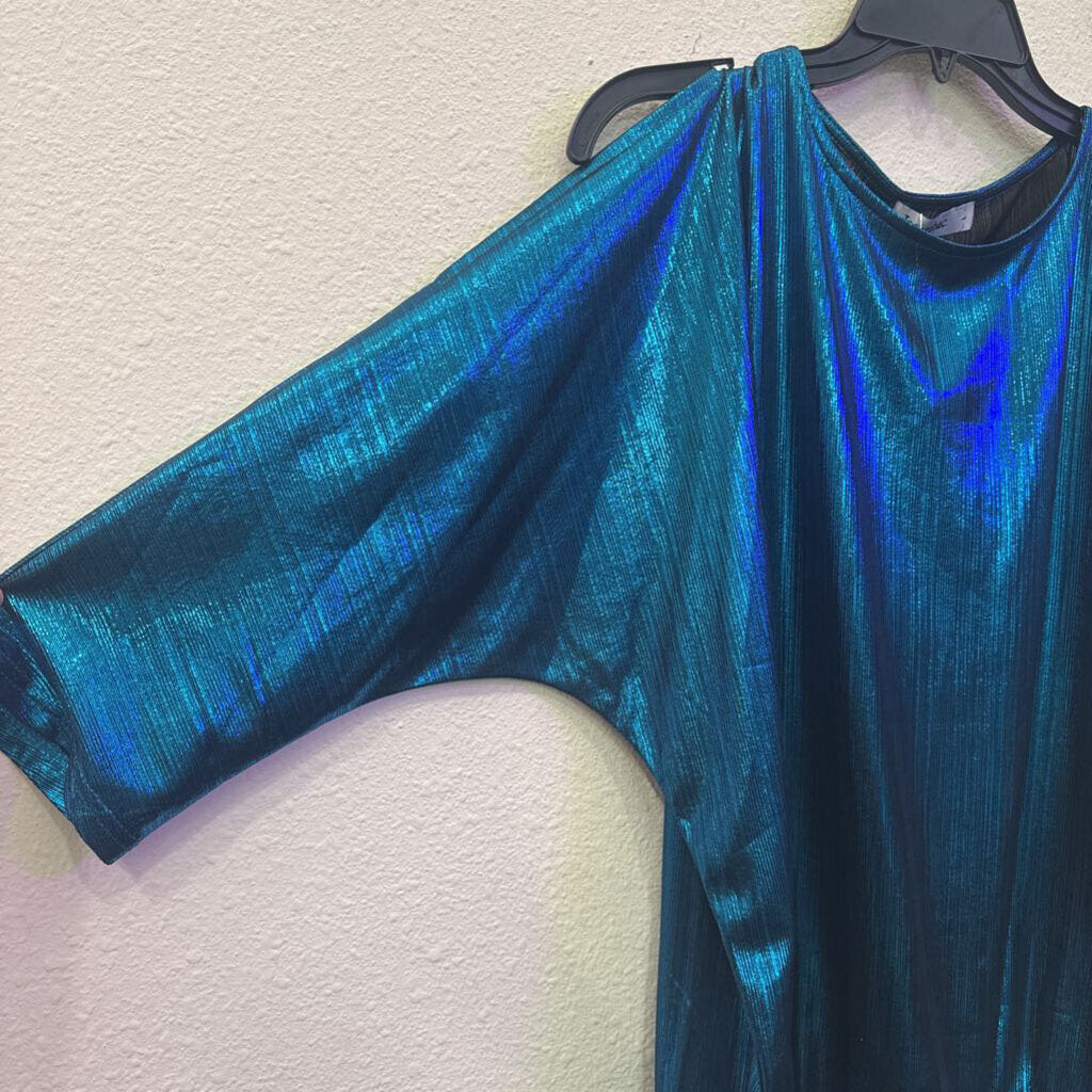 JASAMBAC,NWT SHIMMER TOP ,AQUA ,L