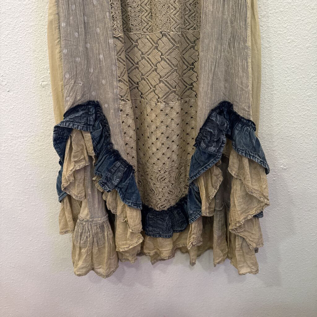 YOUNG THREADS,NWT BOHO RUFFLE DRESS ,BLUE TAN,M