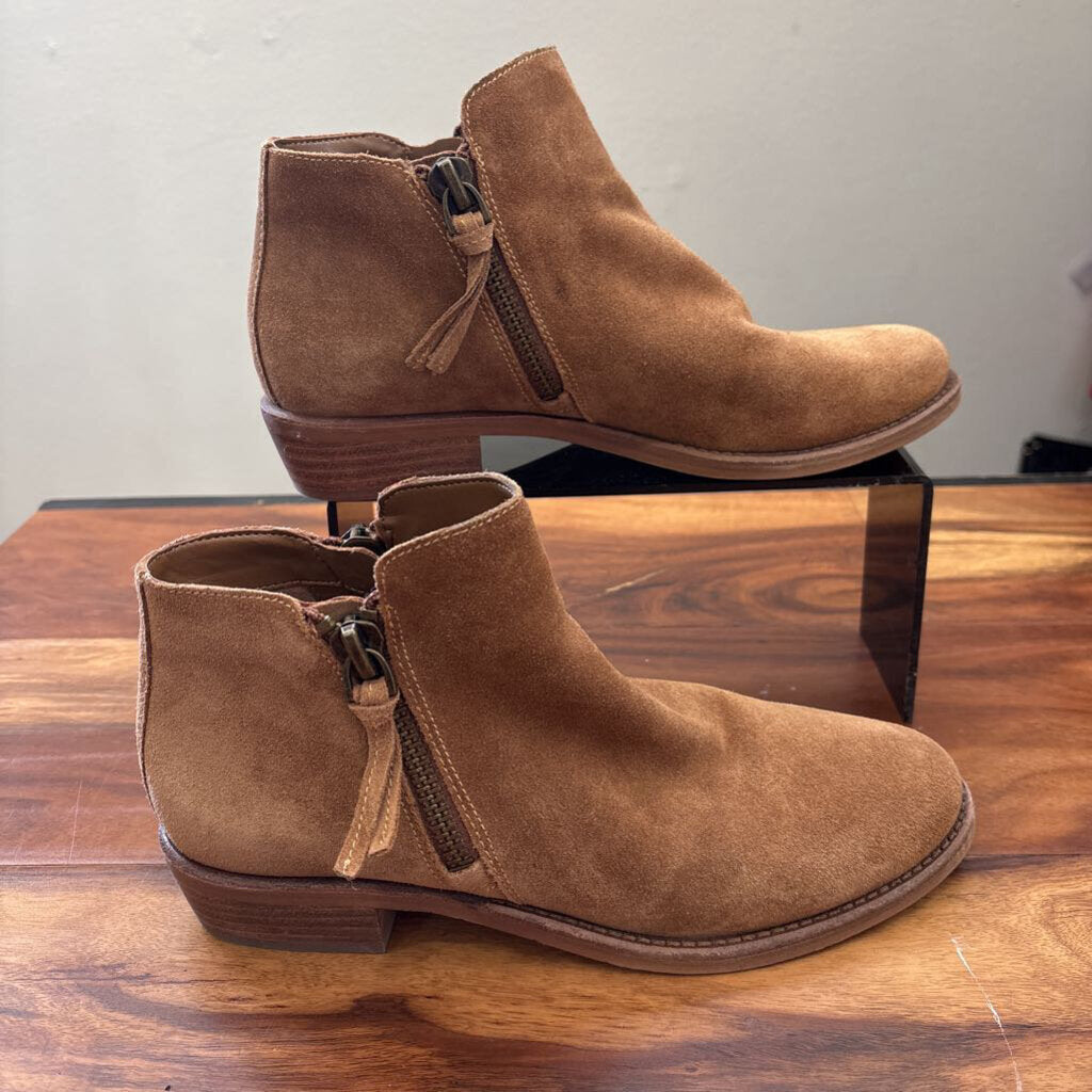 BORN,SUEDE BOOTIES,BROWN,9.5