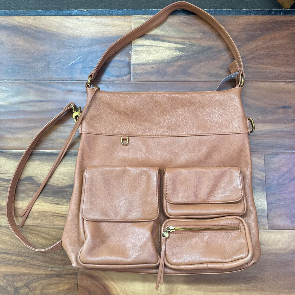 HOBO,LEATHER HOBO CROSSBODY ,CAMEL