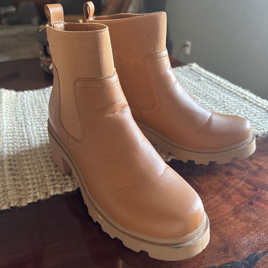 PINK LILLY,Chelsea boot,Camel,9