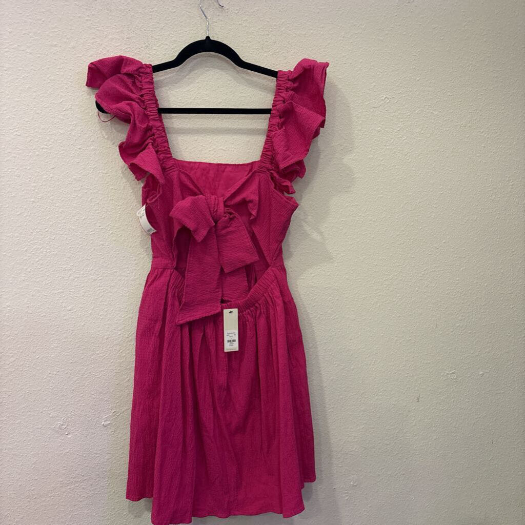 FRANCESCA'S,NWT RUFFLE DRESS ,PINK ,L