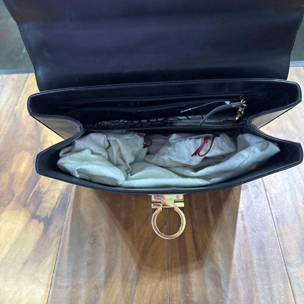 SALVATORE FERRAGAMO,AUTHENTIC SF HANDBAG,BLK GOLD