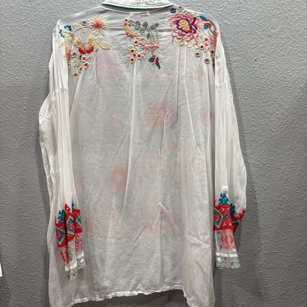 JOHNNY WAS,JWAS SILK LIKE EMBROD TOP , WHT MULTI,L