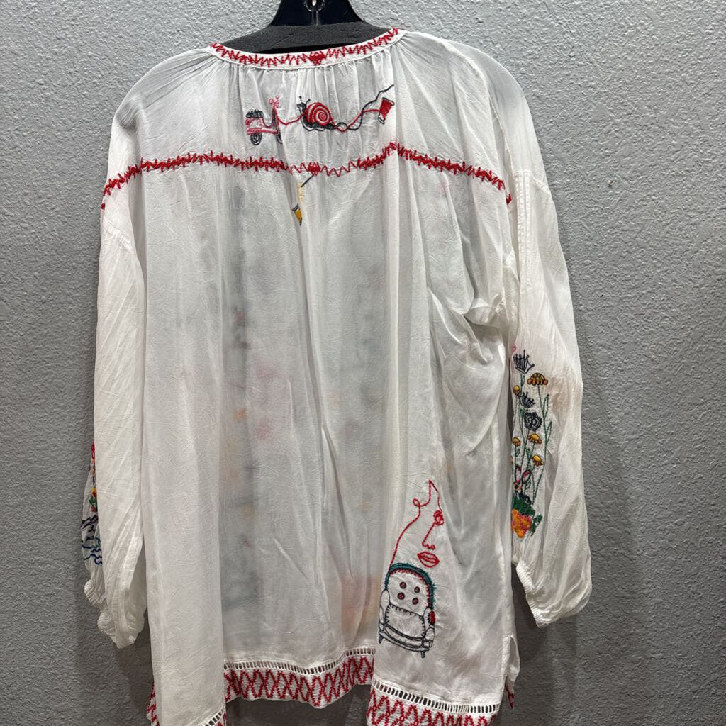 JOHNNY WAS,JWAS SILK LIKE CHARACTER TOP ,WHT MULTI ,L