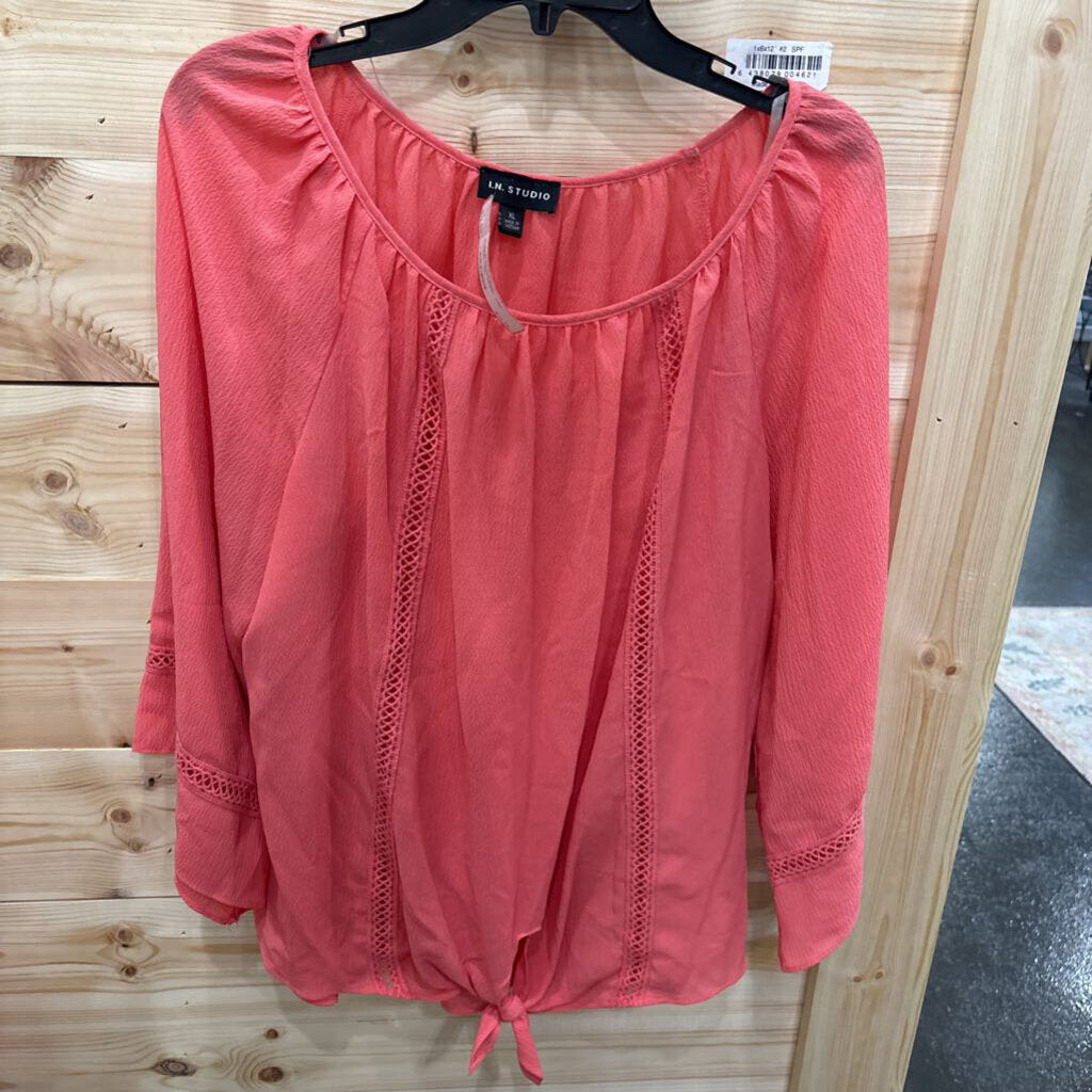 IN STUDIO,SHEER TEXTURED TOP ,CORAL ,XL