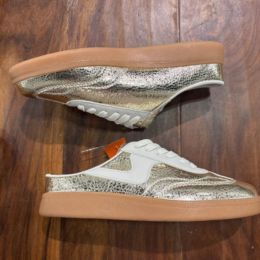 LA SHEELAH,NWT SLIPON SNEAKER,GOLD WHT ,7.5