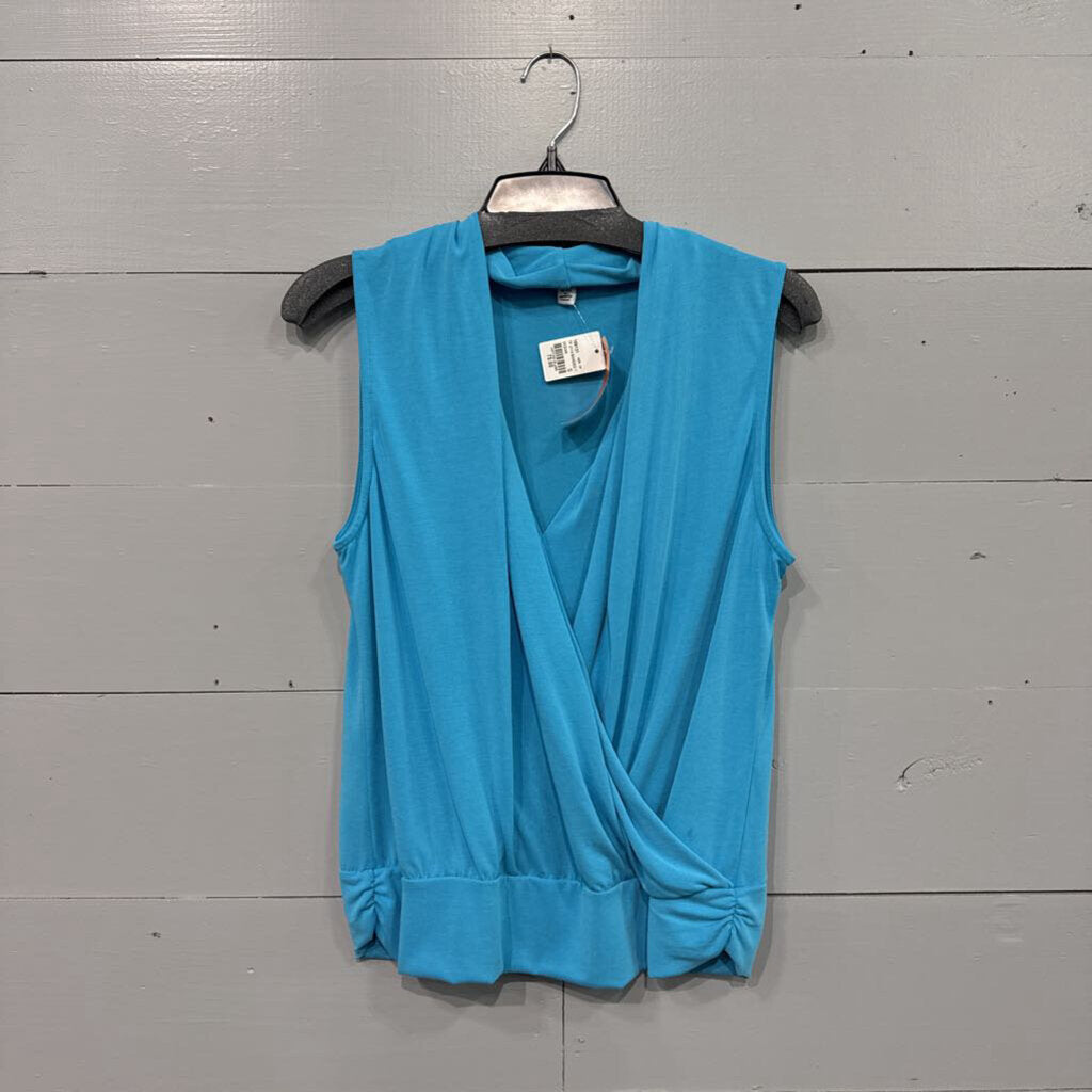 VERONICA M.,NWT FLOWY VNECK TANK TOP ,BLUE,M