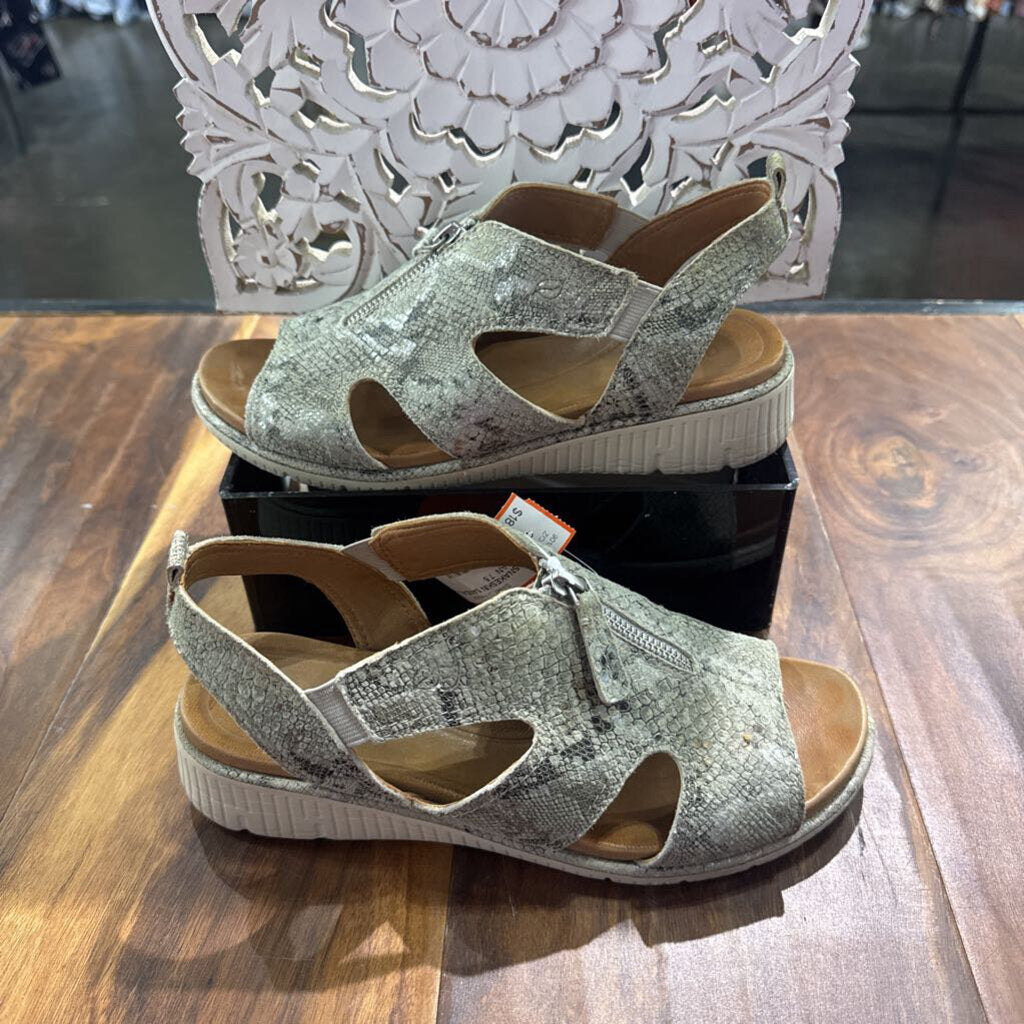 NURTURE,SNAKESKIN SANDAL ,GRN TAN ,7.5