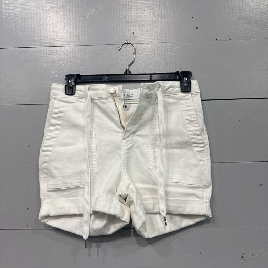JUDY BLUE,DENIM BELTED SHORTS ,WHT,M