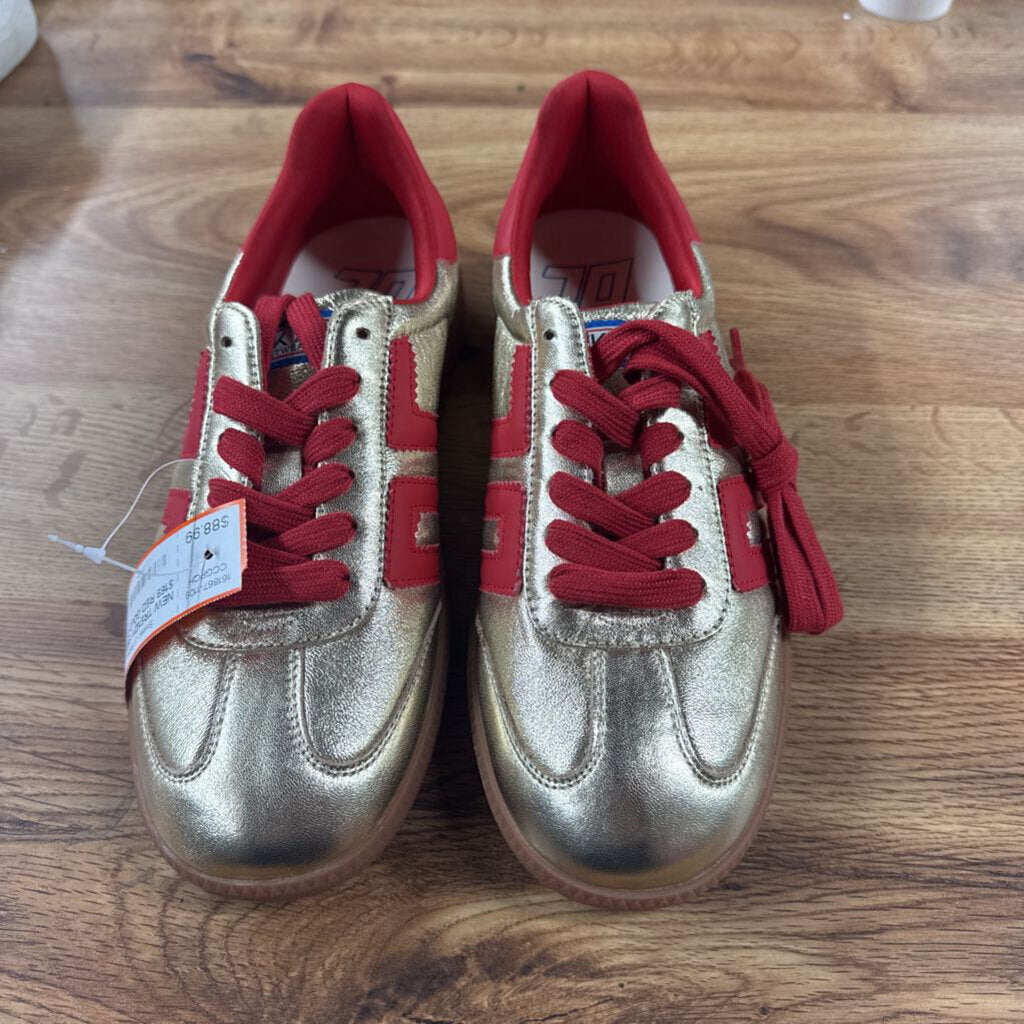 BACK 70,NEW TRENDY SNEAKERETAIL $169,RED GOLD,39