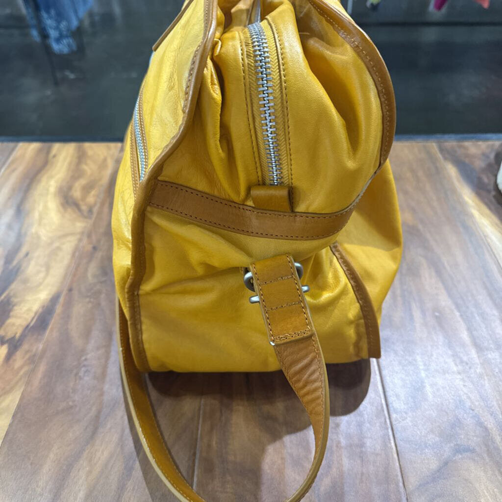 MARC BY MARC JACOBS,NWT MJ TOTE RETAIL $558,YEL CAMEL