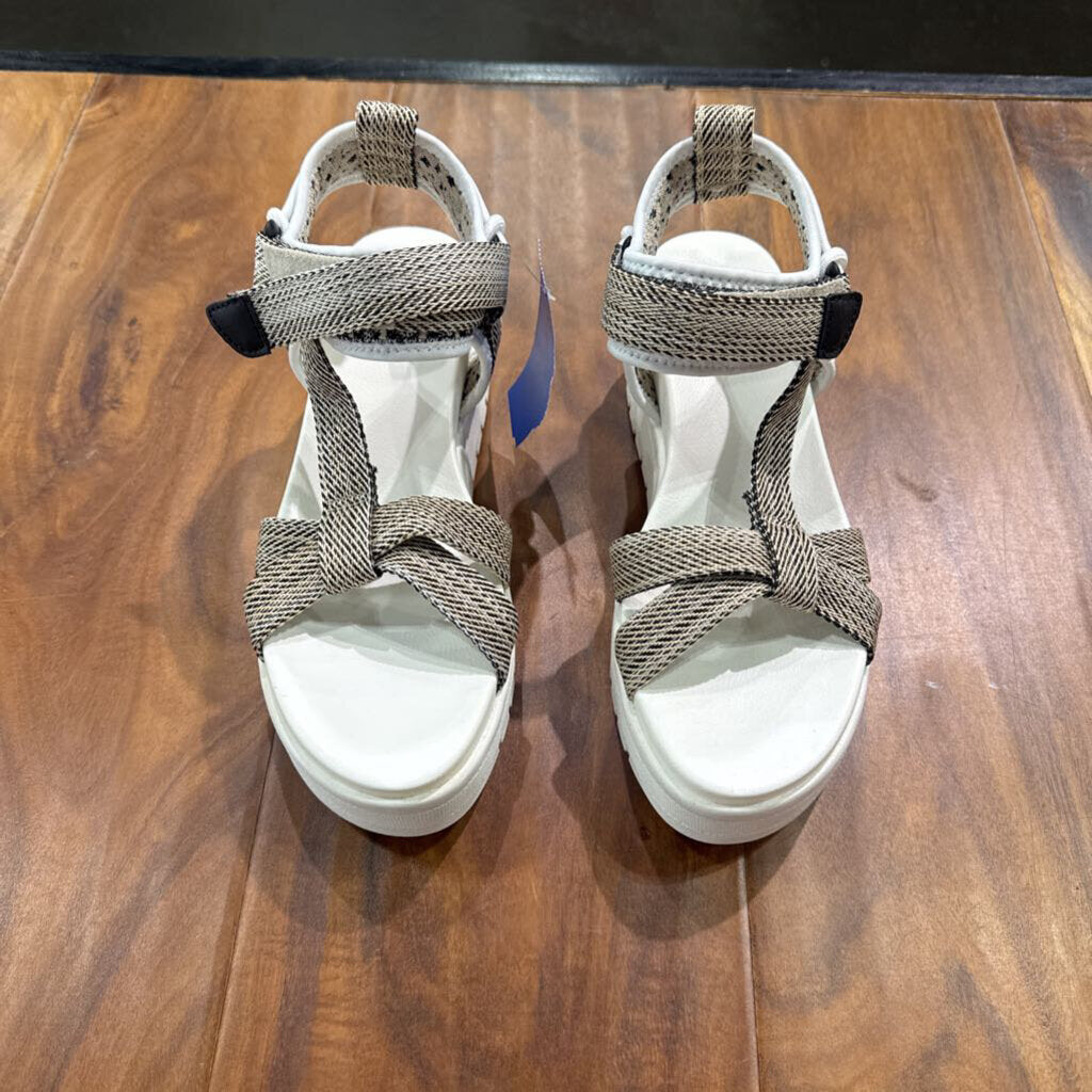 MIA,NEW PLATFORM STRAP SANDAL ,WHT TAN BLK ,6