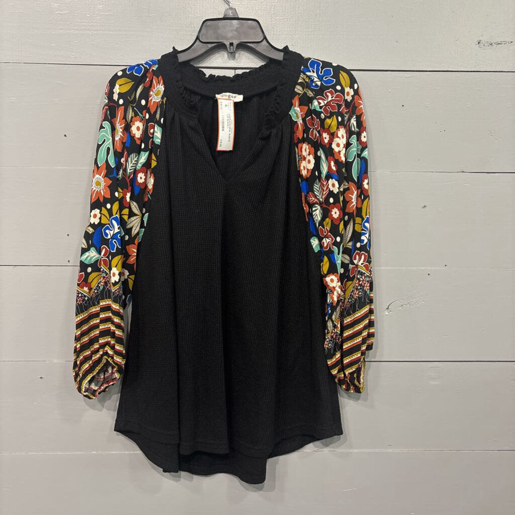 UMGEE,WAFFLE FLORAL SLEEVE TOP,BLACK,L