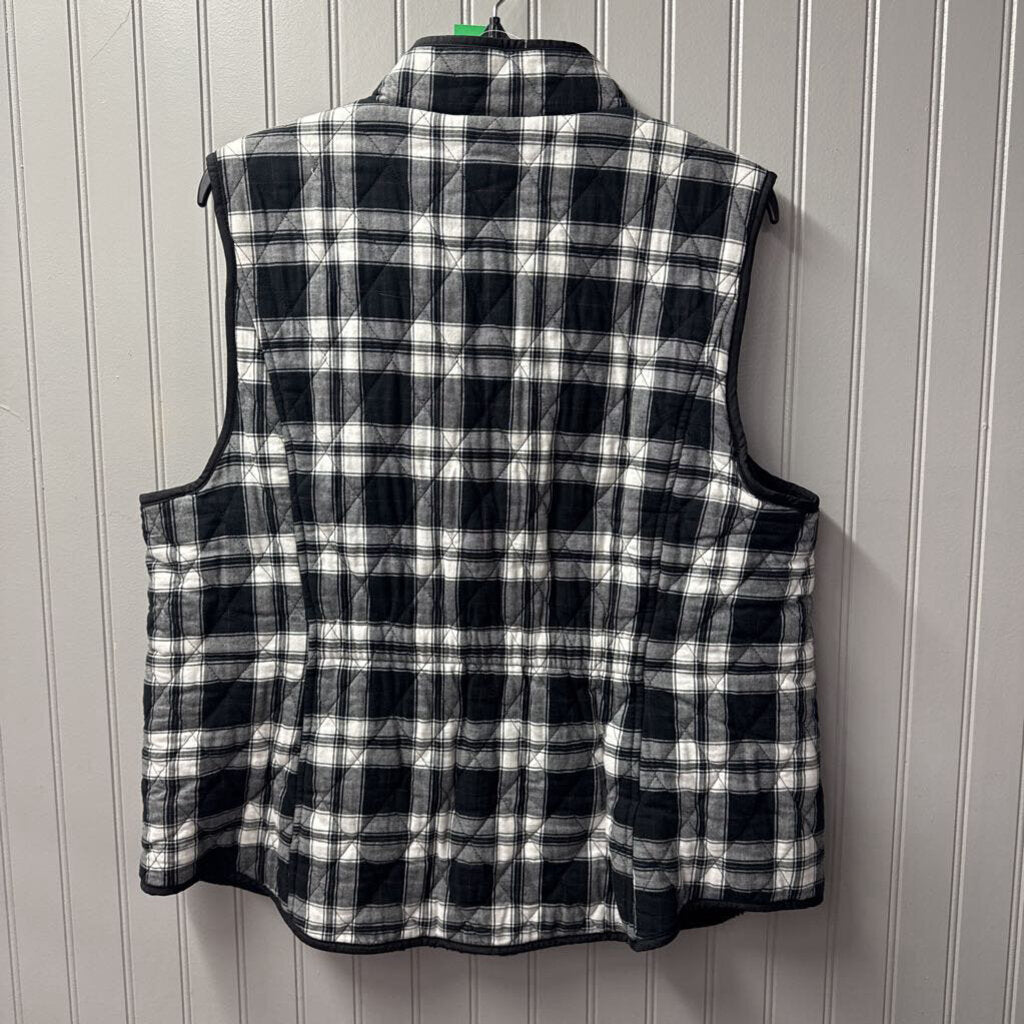 CROFT BARROW,PLAID VEST ,BLK WHT,XL