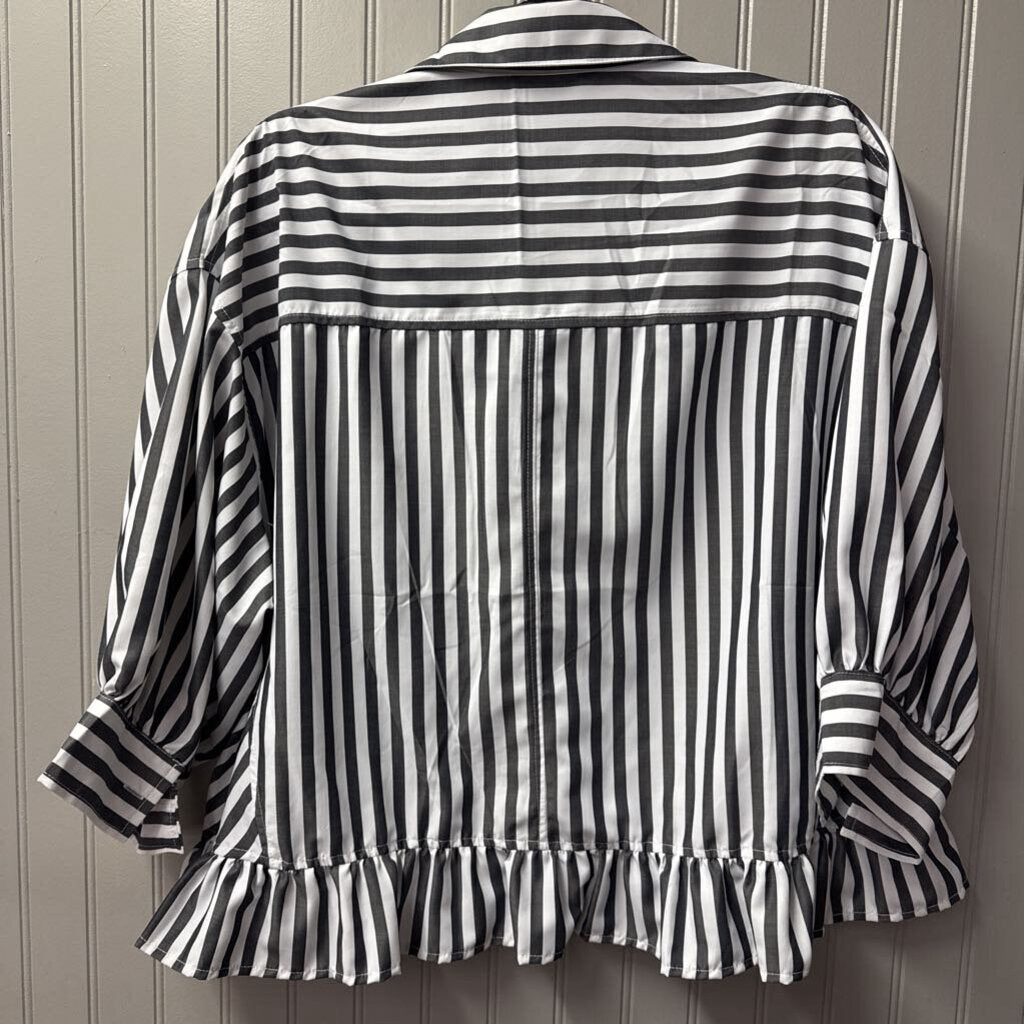 CICY BELL,NWT STRIPE CROP TOP,BLK/WH,M