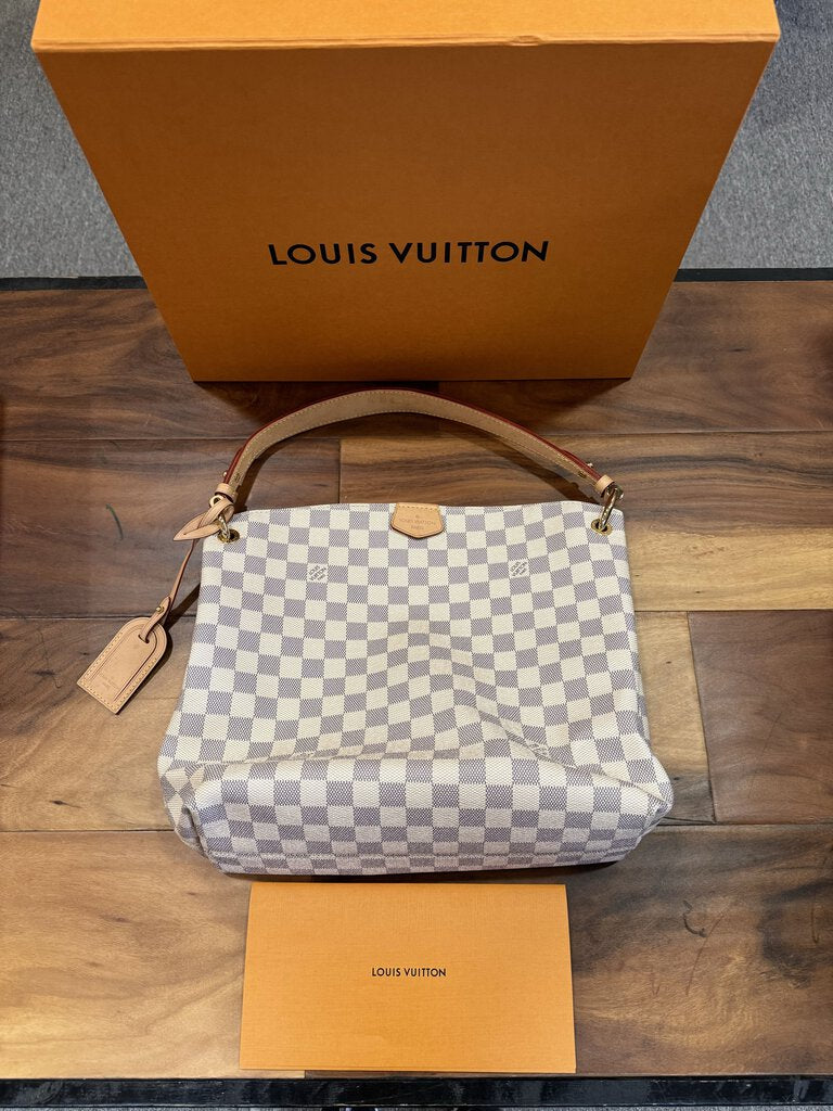 AUTH LV GRACEFUL PM (Prestine Condition) ,White monogram