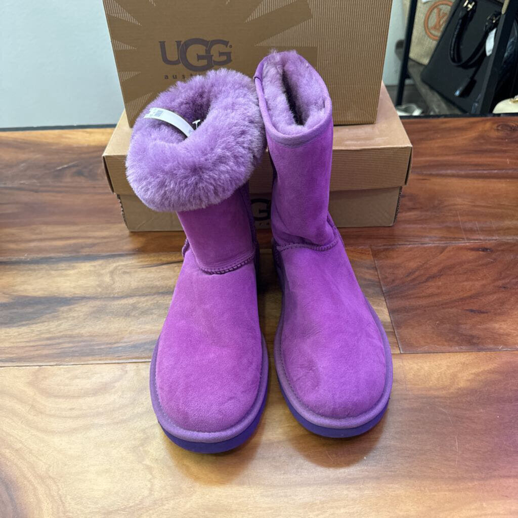 UGG,UGG Boots,Purple,8