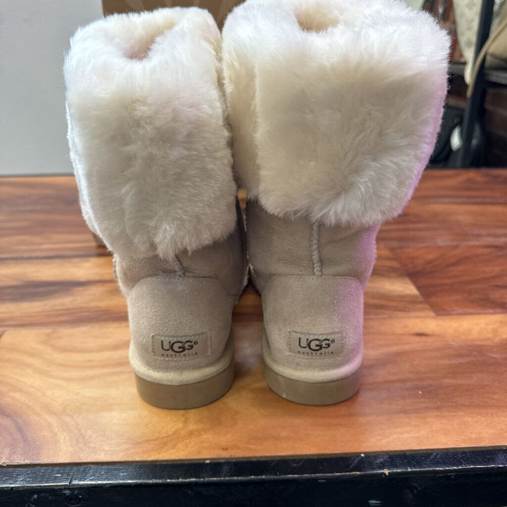 UGG,UGG Boots,ORANGE,8