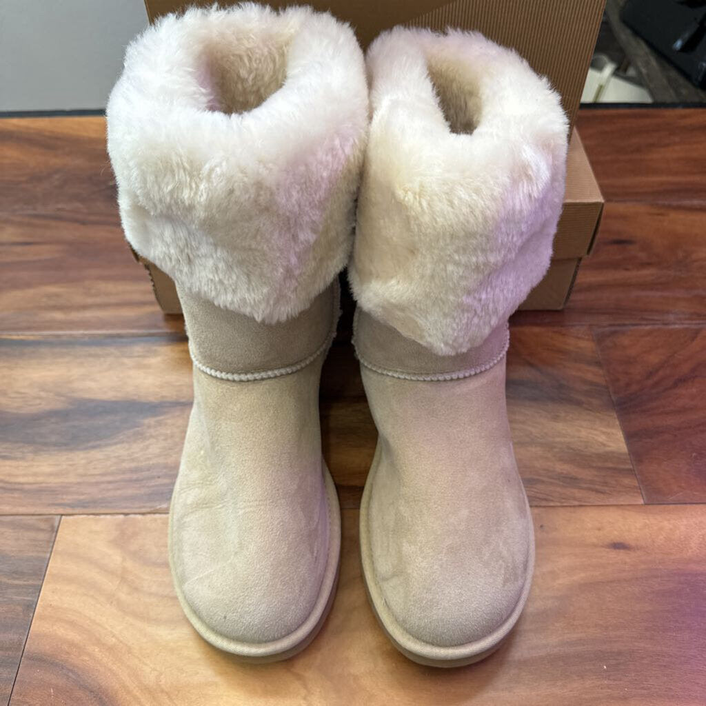 UGG,UGG Boots,ORANGE,8