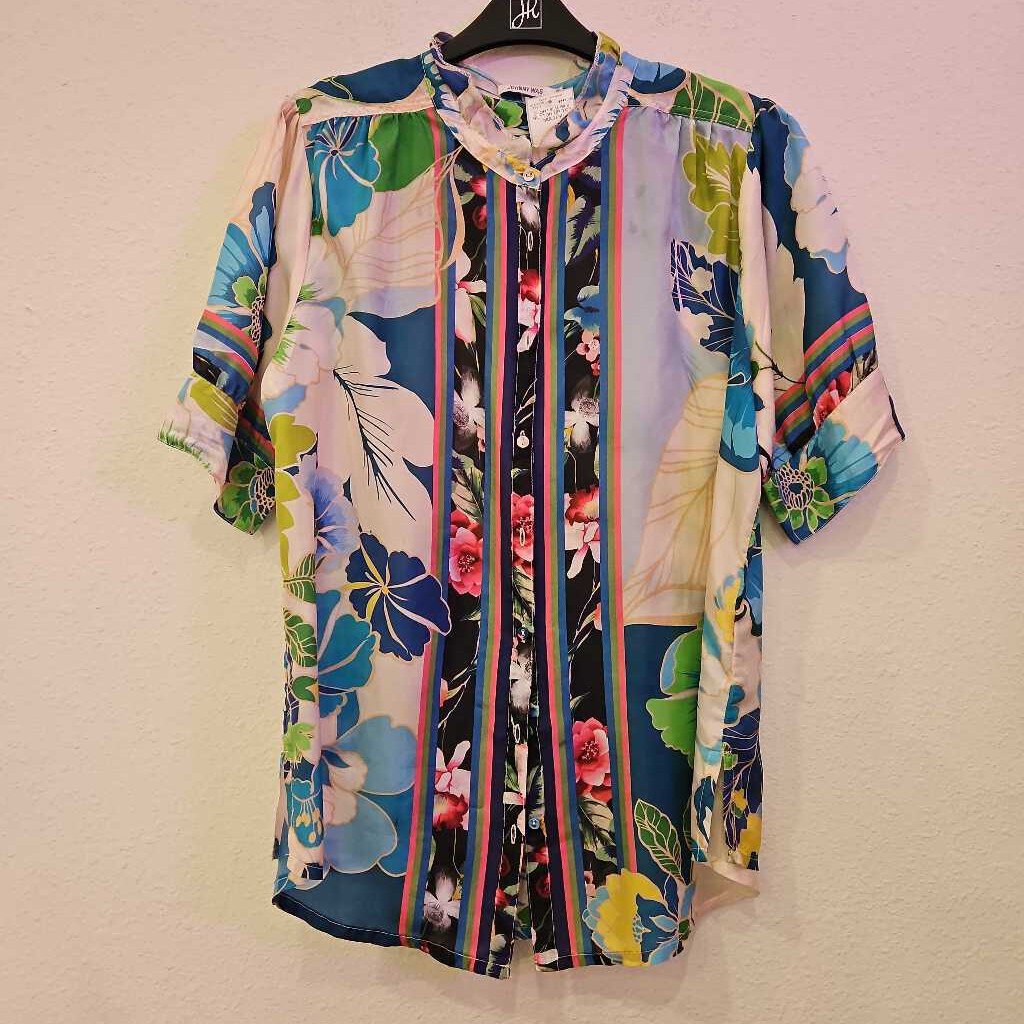 JOHNNY WAS,SHORTSLV SILK BUTTON UP TOP,MULTI,M