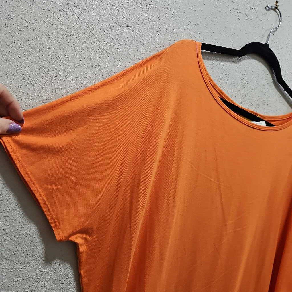 ST. JOHN,SHORTSLVE TOP ,ORANGE ,M