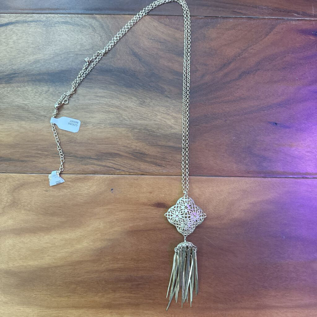 KENDRA SCOTT,LONG PENDANT NECKLACE