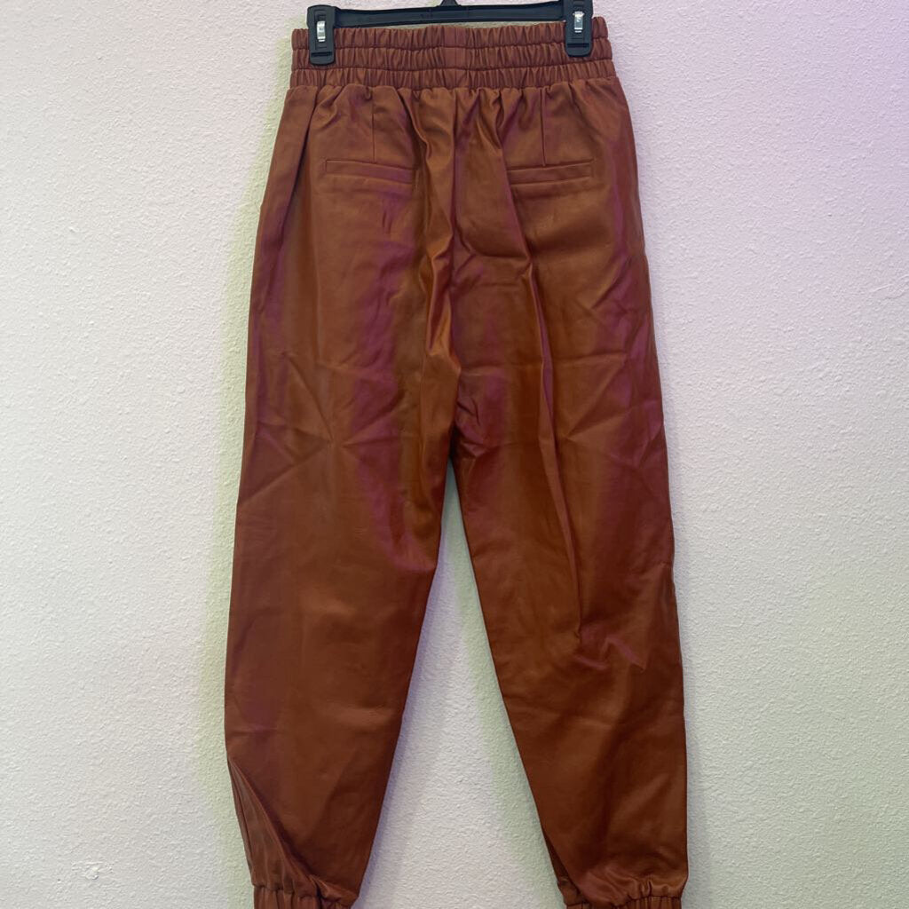 TCEC,PLEATHER JOGGER PANT ,CAMEL,M