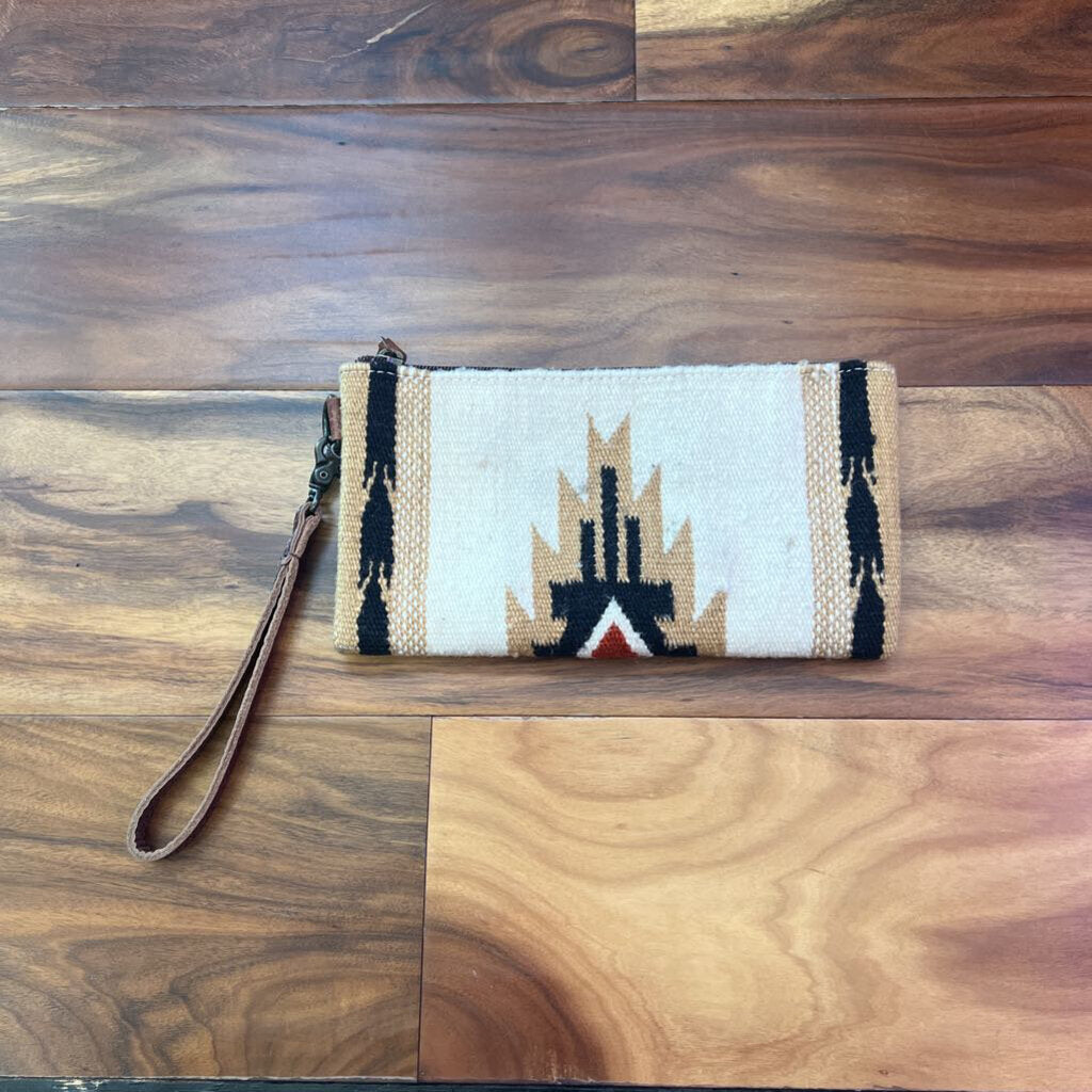 AMERICAN DARLING,WESTERN CLUTCH,NEUTRAL