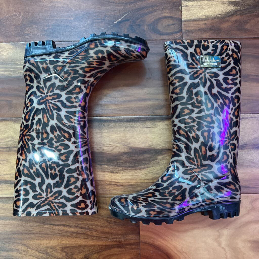 NICOLE MILLER,ANIMAL PRINT RAIN BOOT , 7