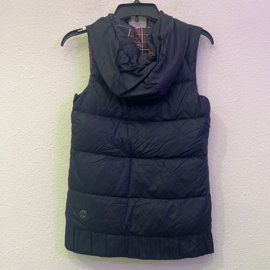 LULULEMON,PUFFER VEST REVERSABLE ,NAVY/ PLAID,2