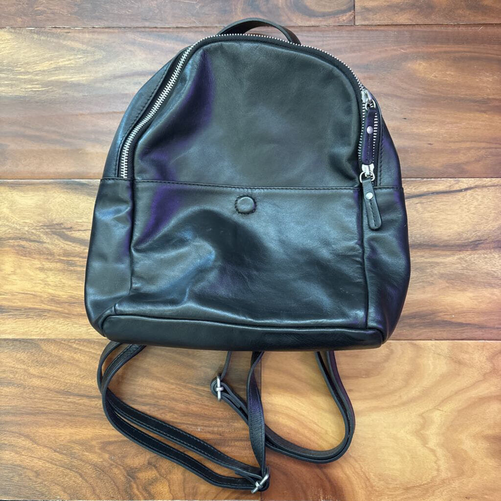 AMERICAN EAGLE,BACKPACK PURSE,BLACK