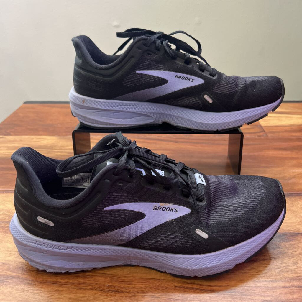 BROOKS,TENNIS SHOES,BLACK PURPLE,8