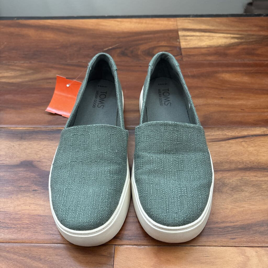 SLIP ONS,GREEN,5.5