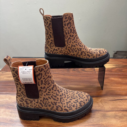 ANIMAL PRINT BOOTS, 6