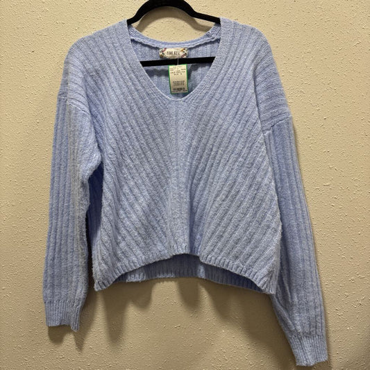 PINK ROSE,CROP SWEATER ,BLUE ,M