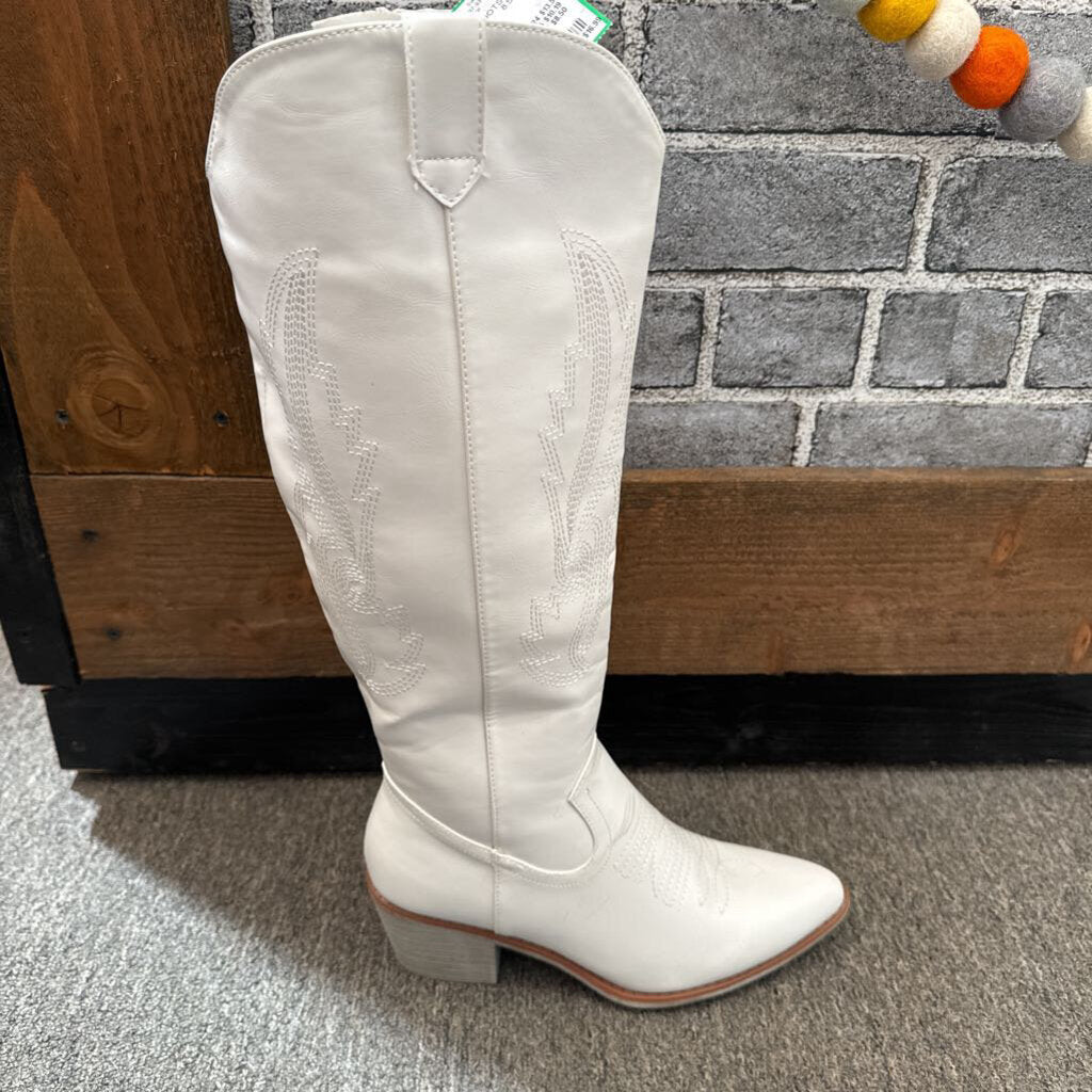 PIERRE DUMAS,BOOTS,WHITE ,8.5